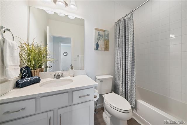 4140 E Warren Avenue Unit: 1