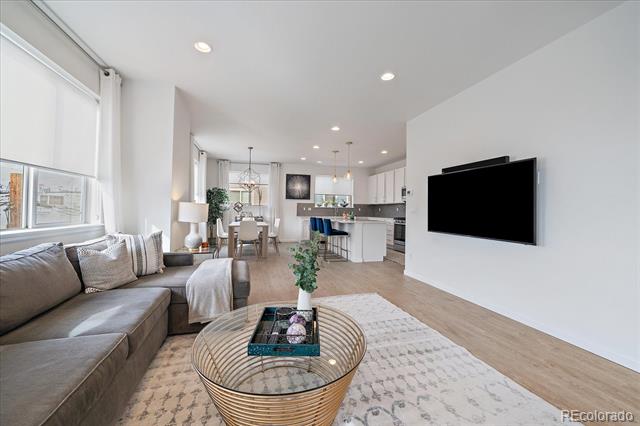 4140 E Warren Avenue Unit: 1