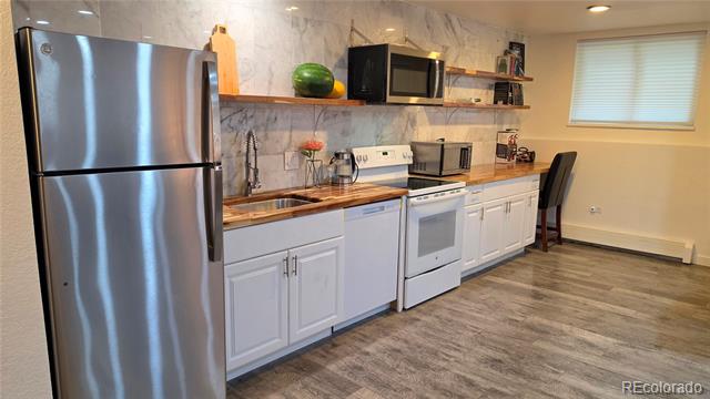 1525 S Holly Street Unit: 104