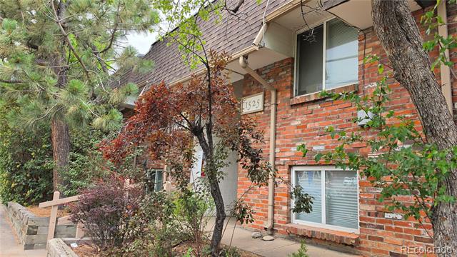 1525 S Holly Street Unit: 104