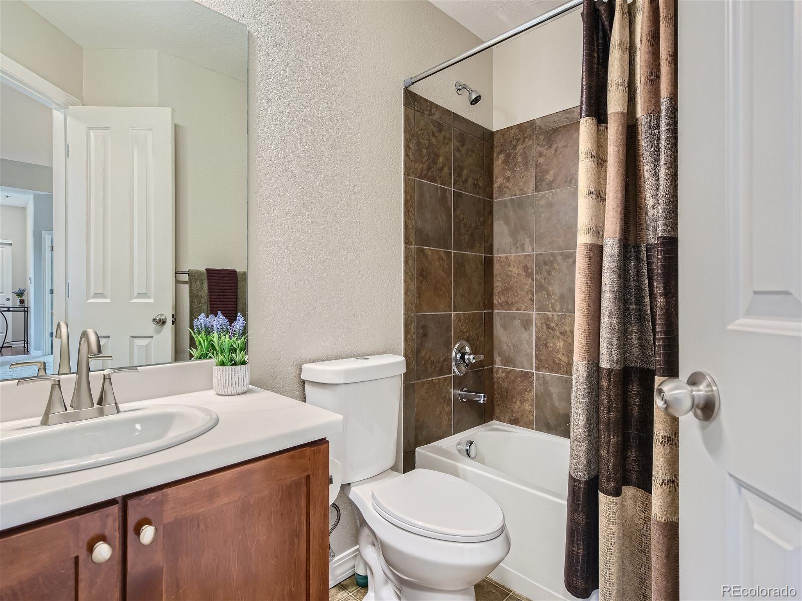 8808 S Kipling Way Unit: 204