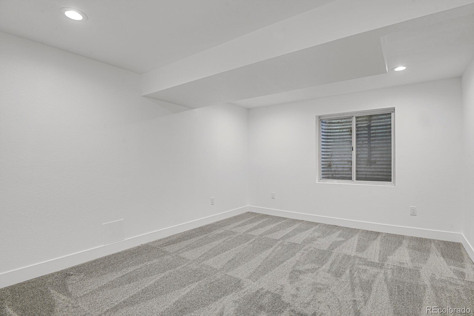 1894 S Marshall Circle