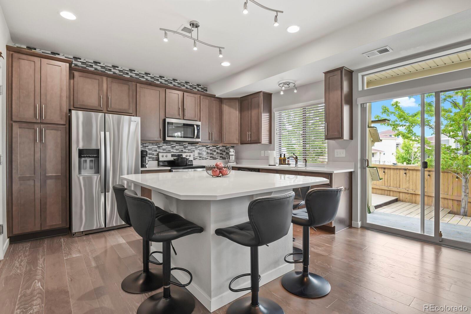 2932 Merry Rest Way