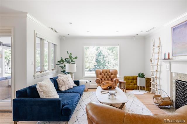 2133 Crestridge Drive