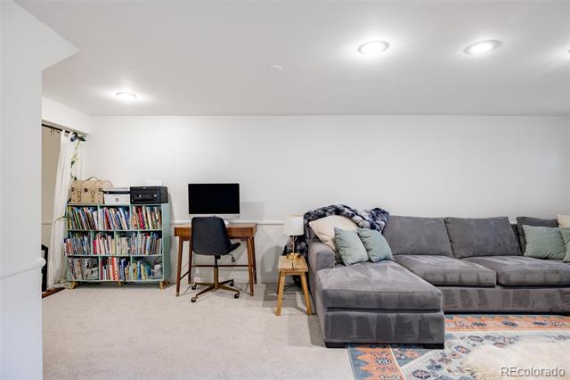 2133 Crestridge Drive