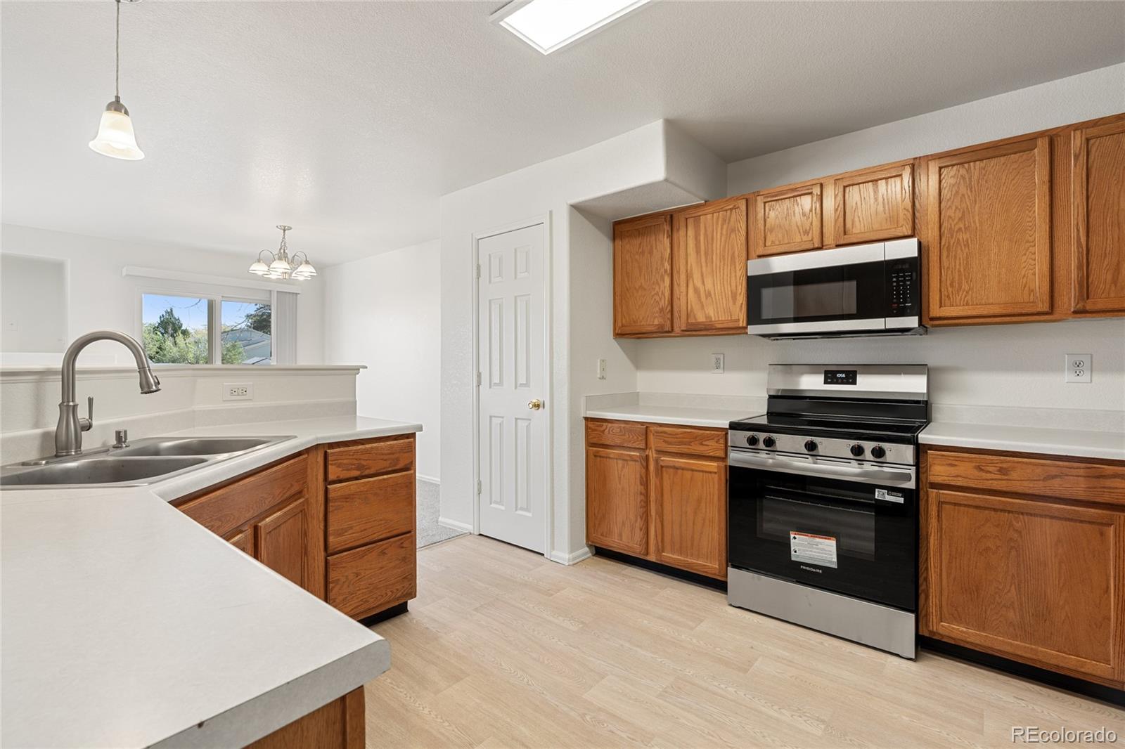 1276 S Zeno Circle