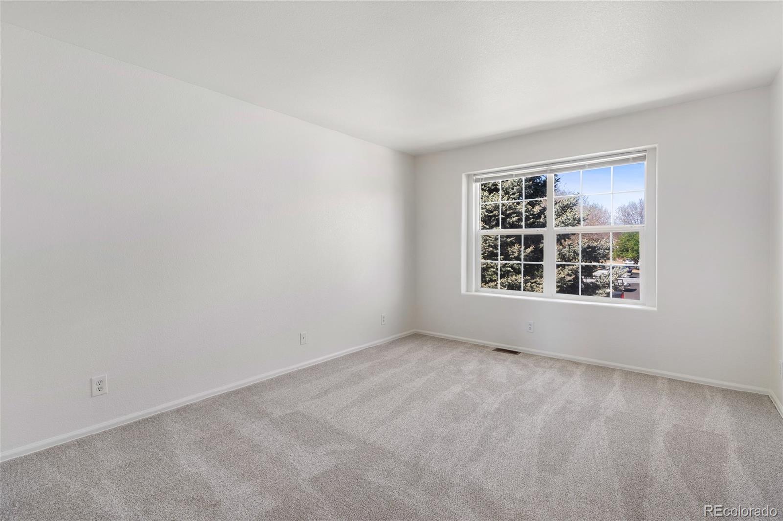 1276 S Zeno Circle