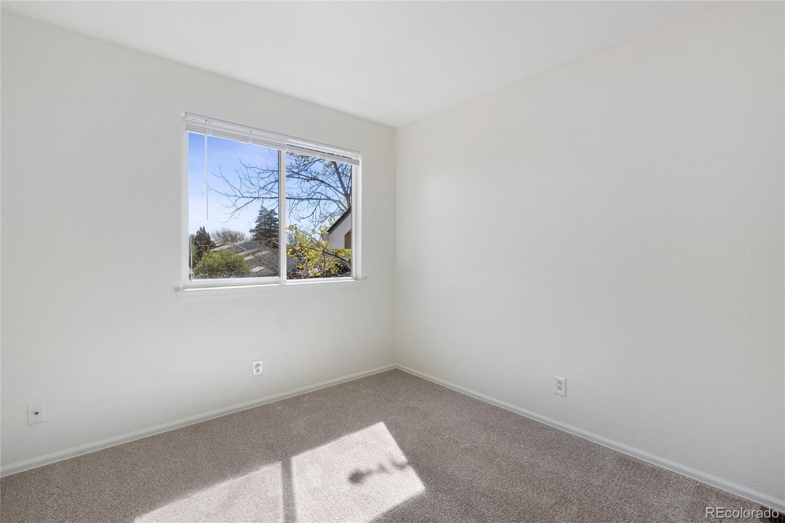 1276 S Zeno Circle