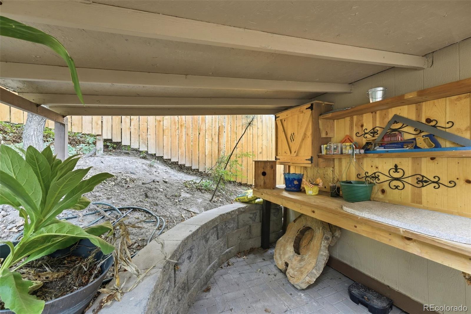1145 Garlock Lane