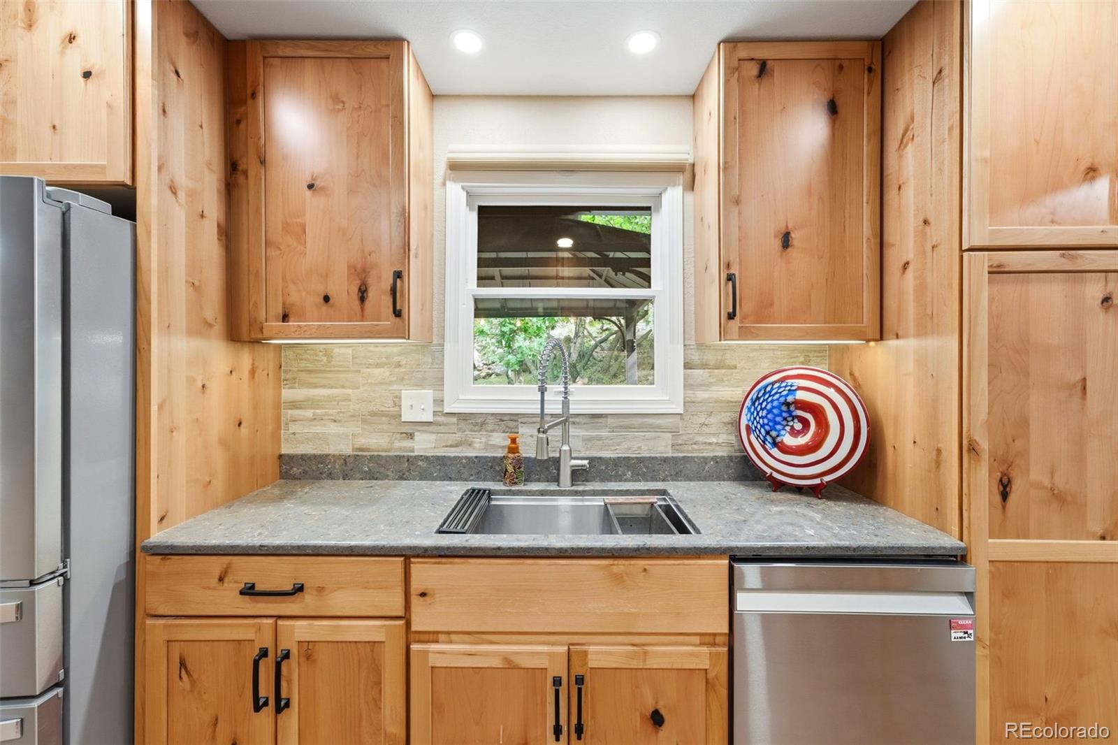 1145 Garlock Lane