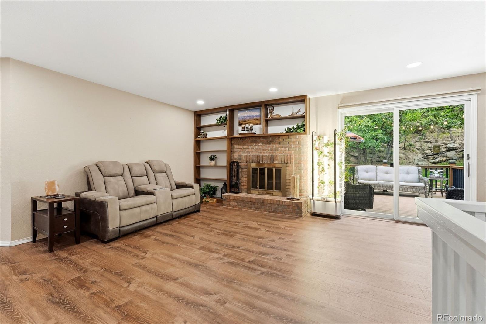 1145 Garlock Lane