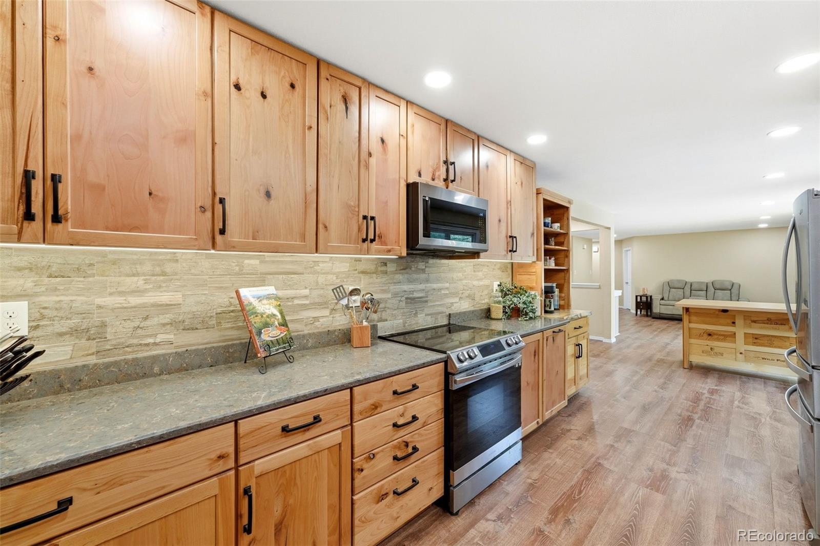 1145 Garlock Lane