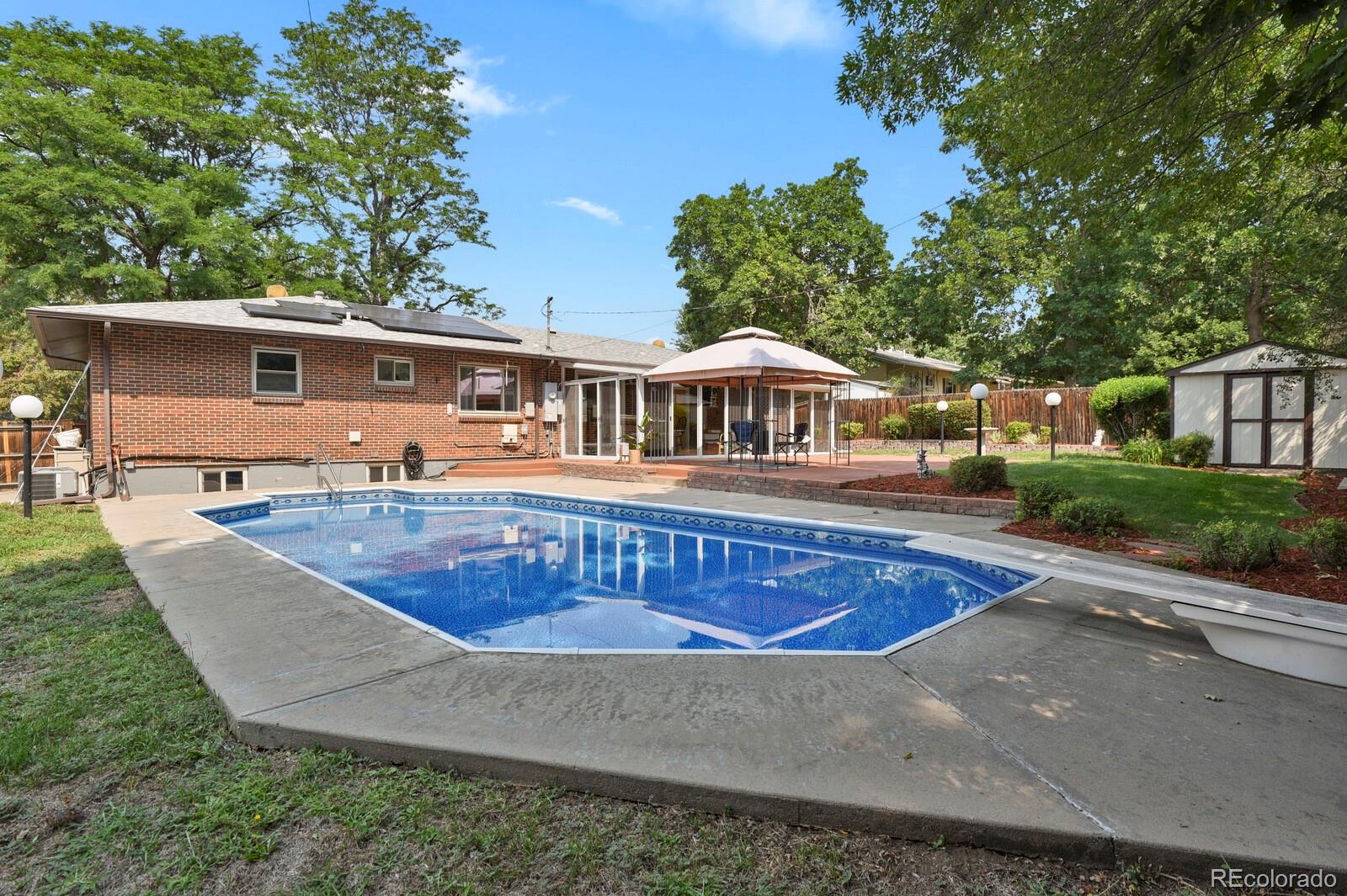 2834 S Zurich Court
