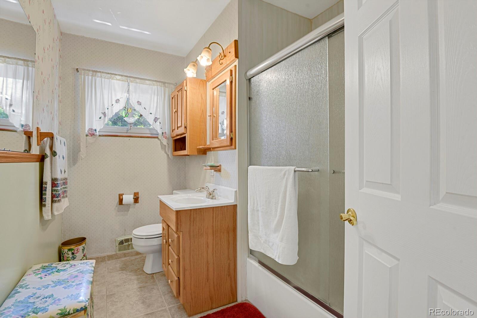 2834 S Zurich Court