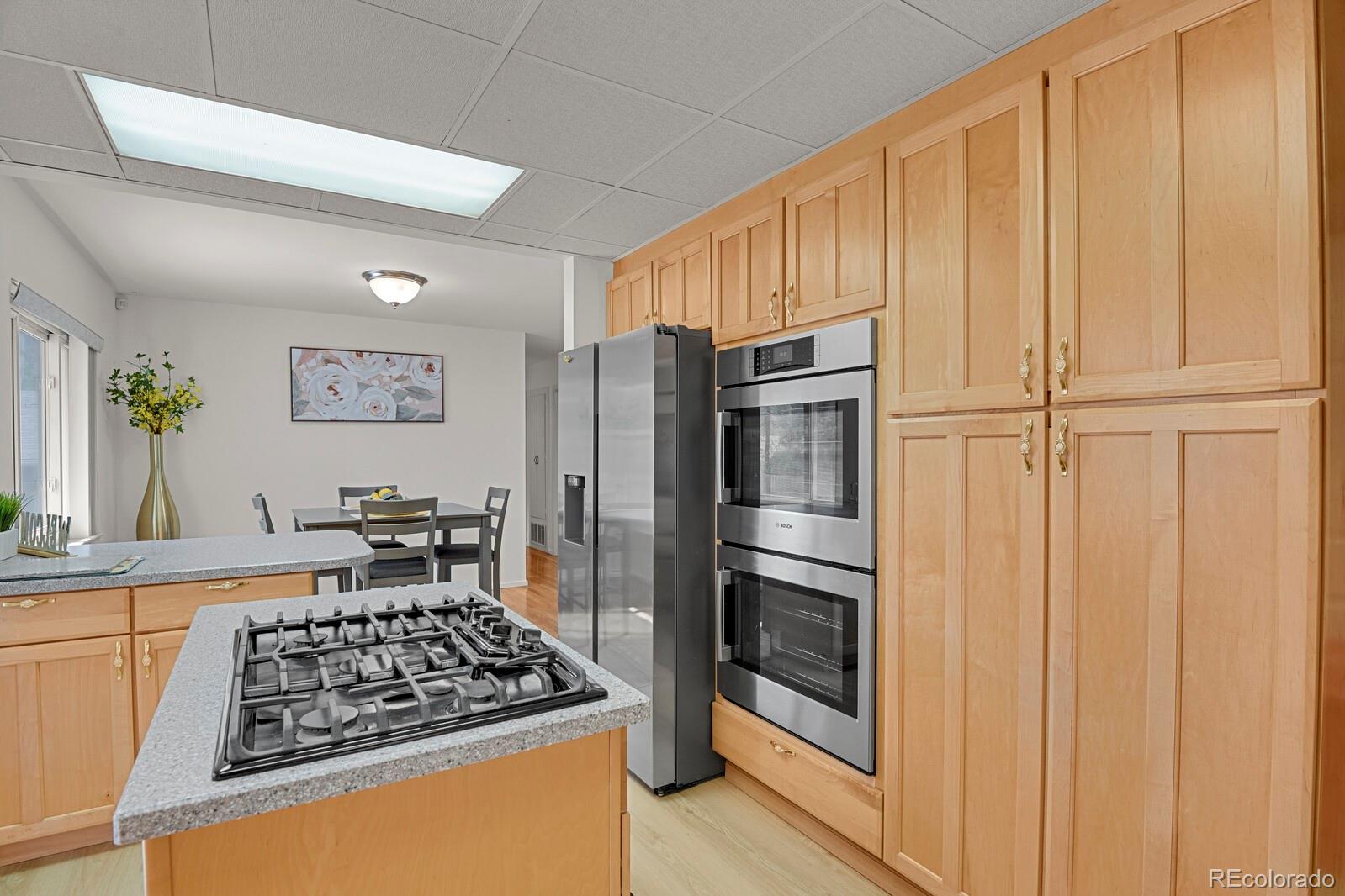 2834 S Zurich Court