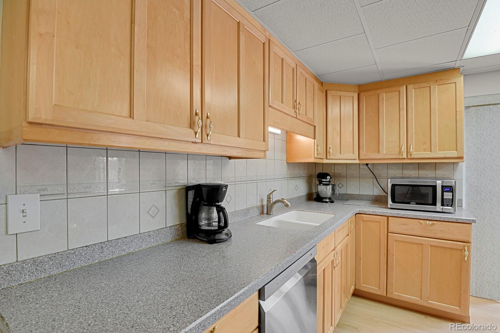 2834 S Zurich Court