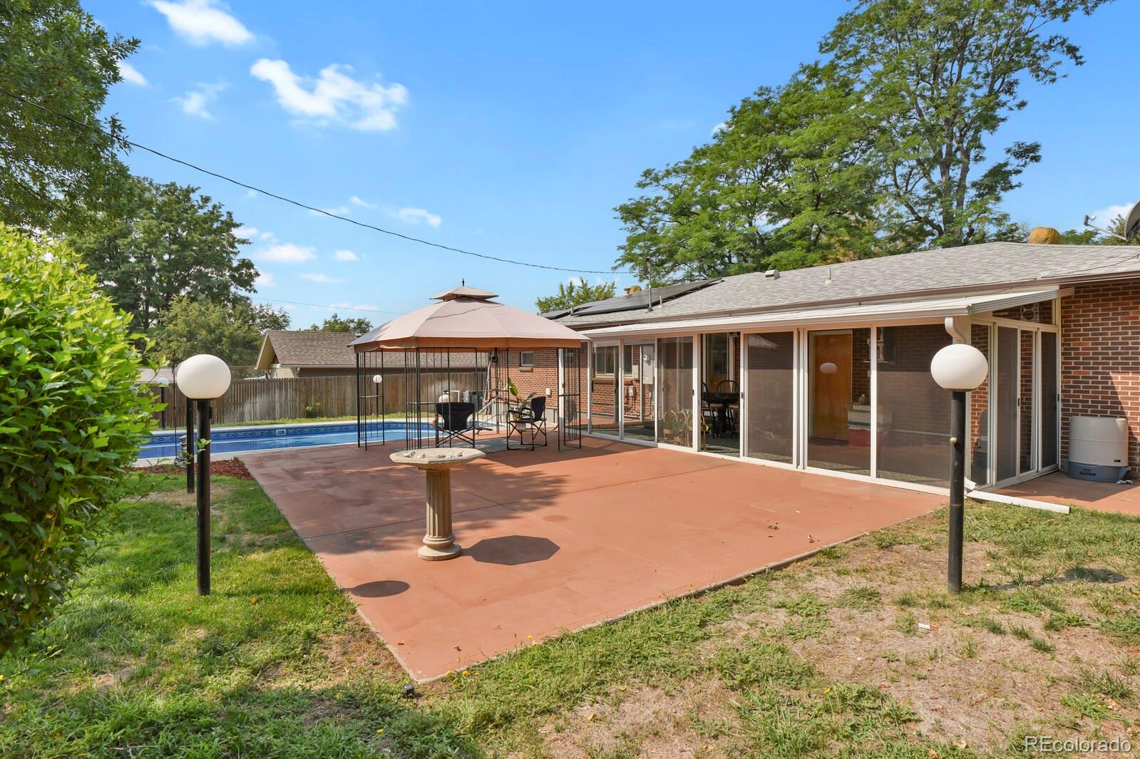 2834 S Zurich Court