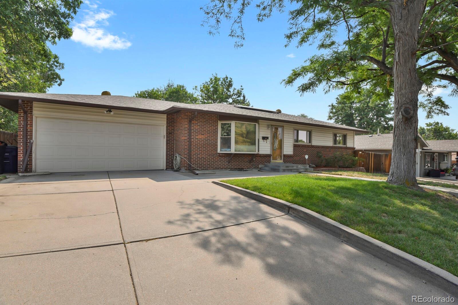 2834 S Zurich Court
