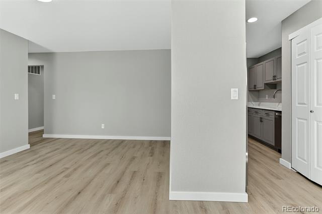 2301 E Fremont Avenue Unit: S02