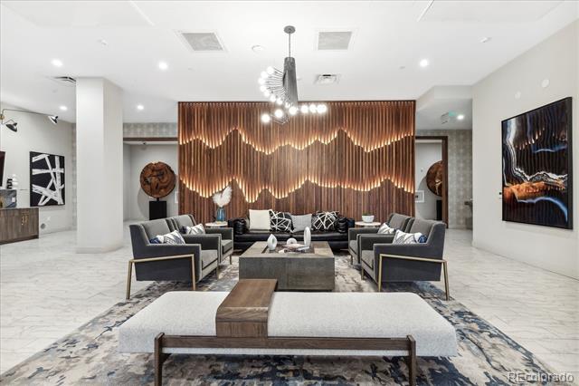 20 Wilcox Street Unit: 520