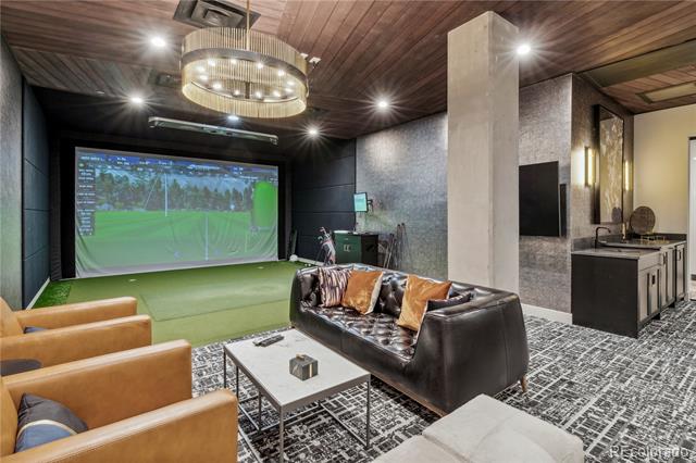 20 Wilcox Street Unit: 520