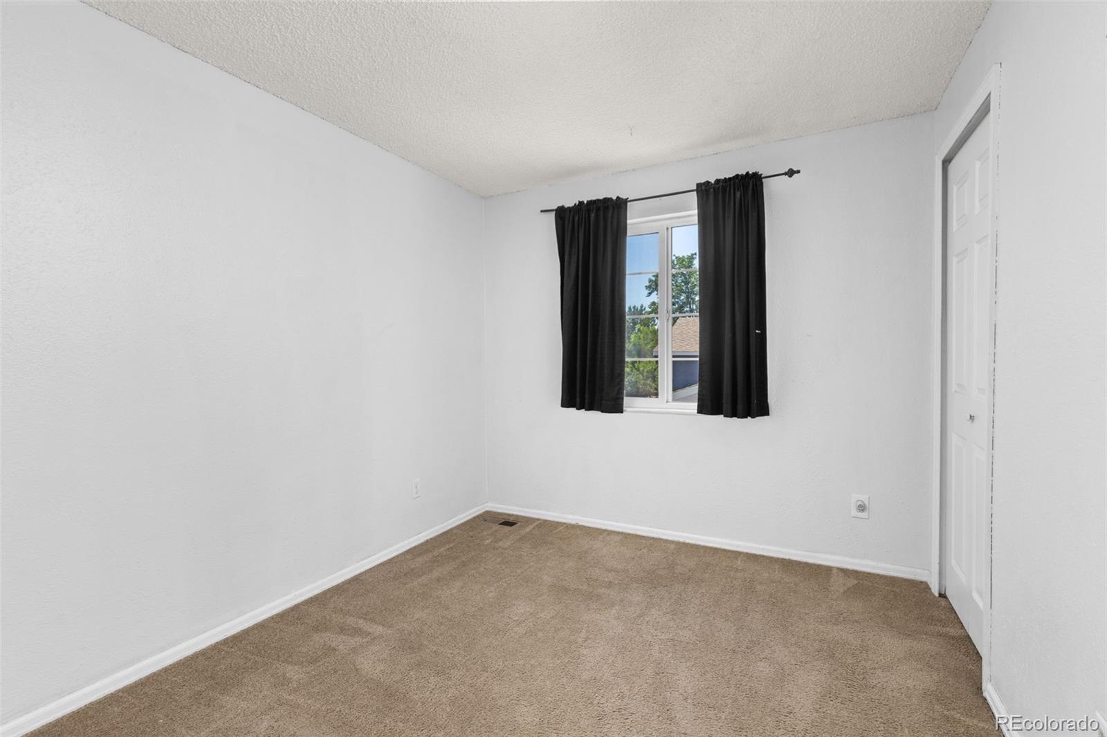 1584 S Fraser Way