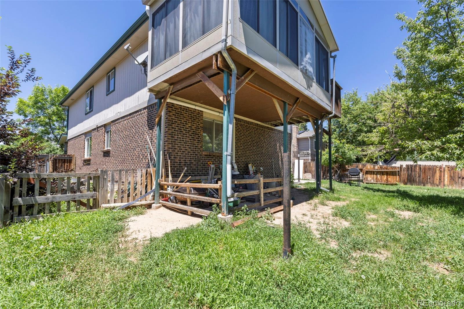 1584 S Fraser Way