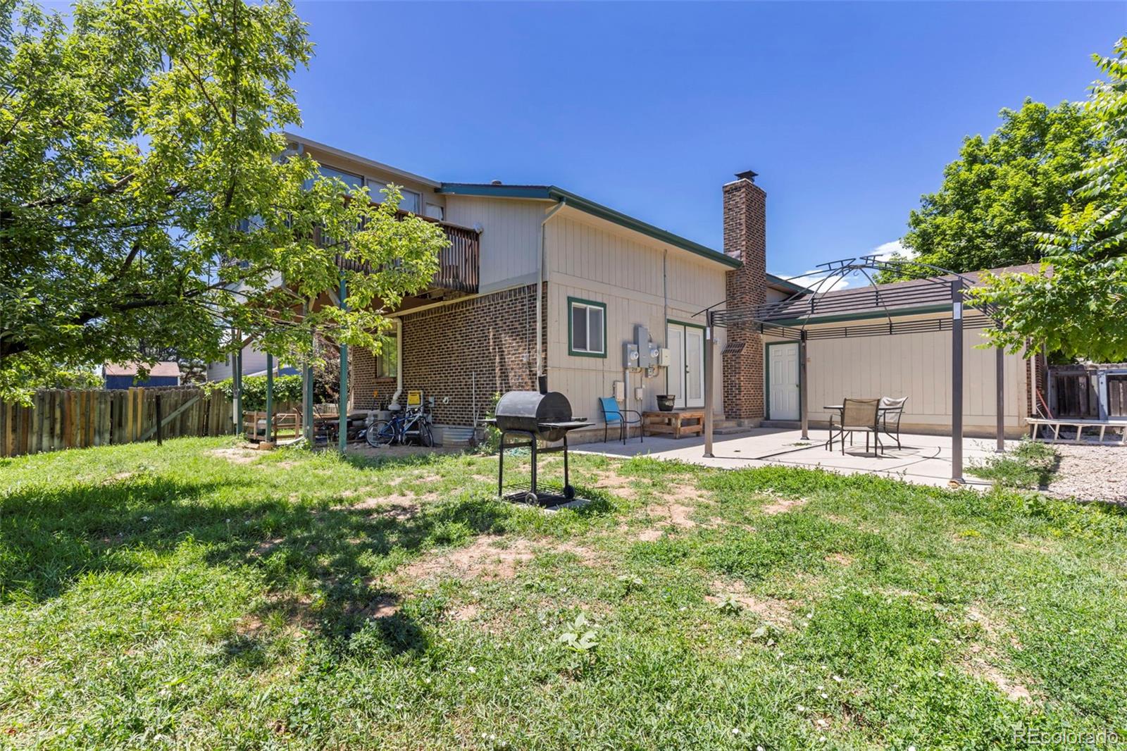 1584 S Fraser Way