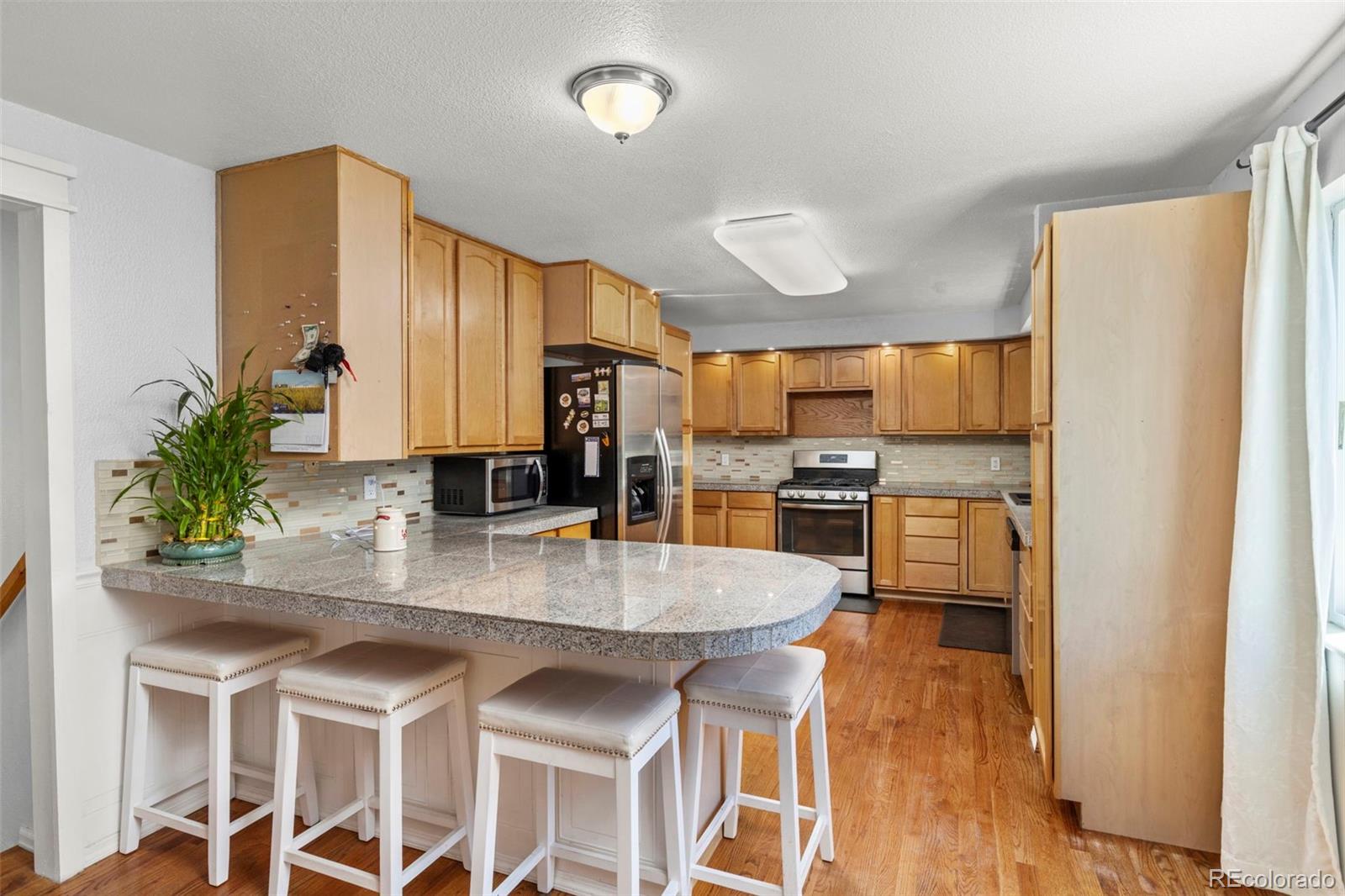 1584 S Fraser Way