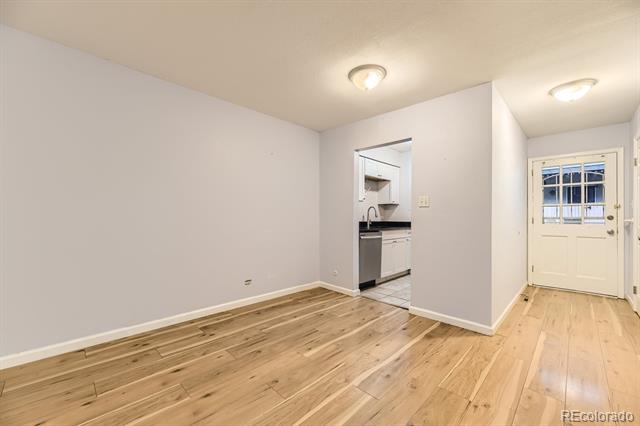2301 E Fremont Avenue Unit: U03
