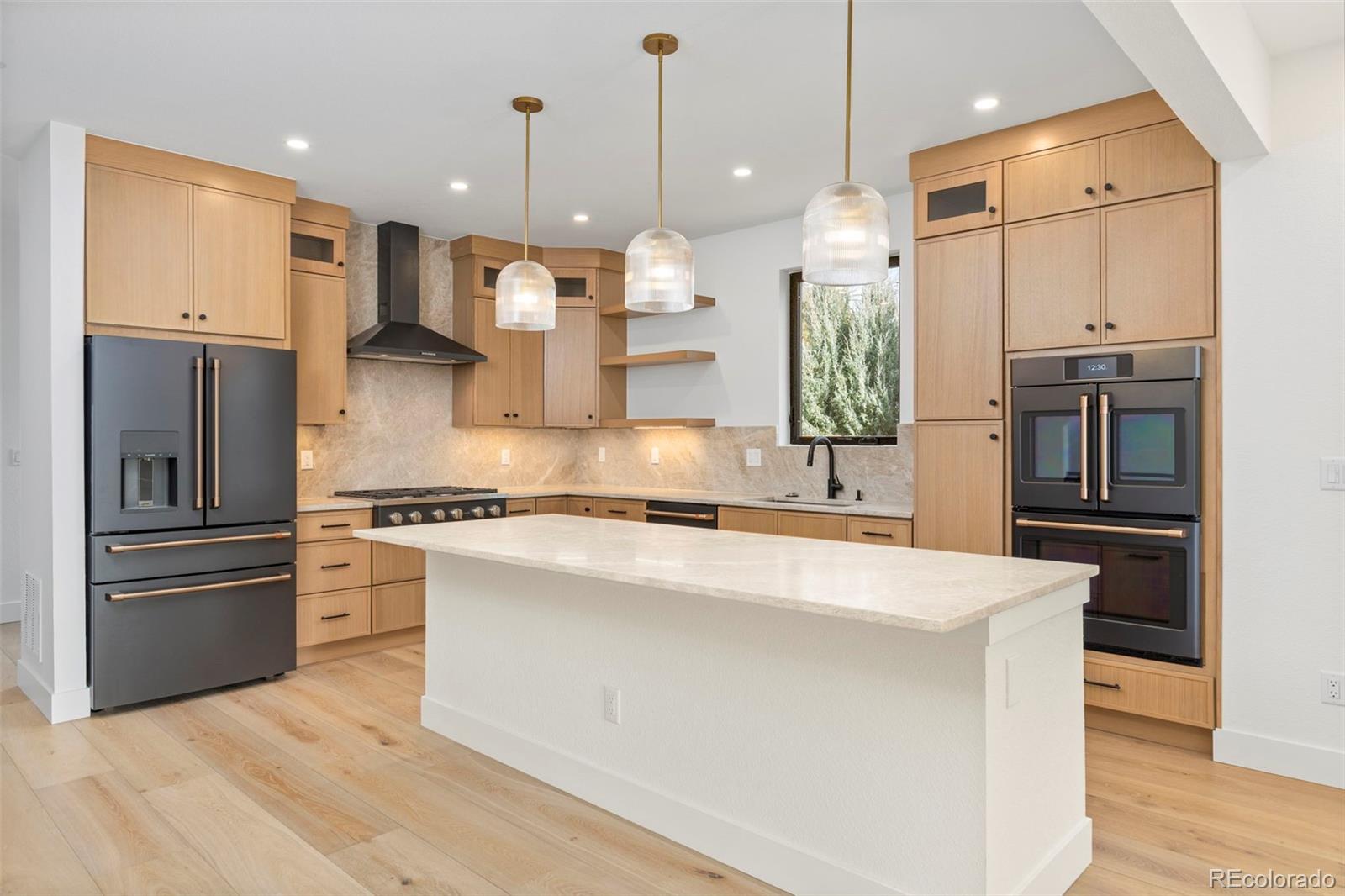 203 E Chester Street Unit: B