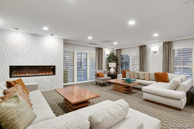 130 N Pearl Street Unit: 1101