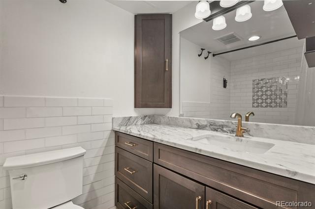 130 N Pearl Street Unit: 1101