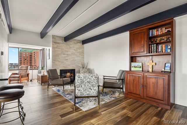 130 N Pearl Street Unit: 1101