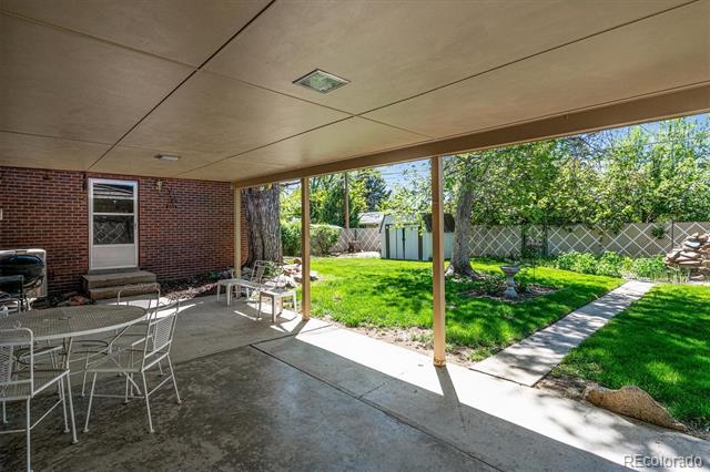 3011 S Fenton Street