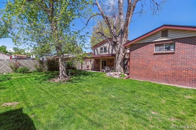 3011 S Fenton Street