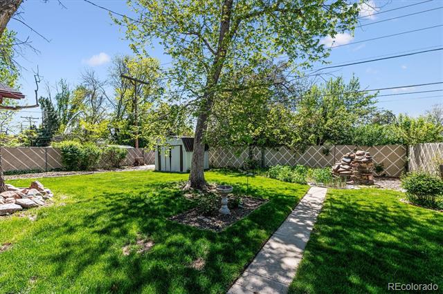 3011 S Fenton Street