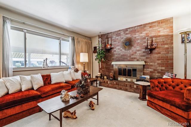 3011 S Fenton Street