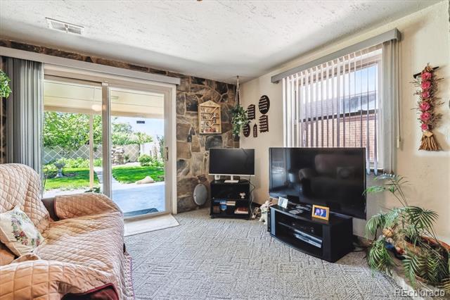 3011 S Fenton Street