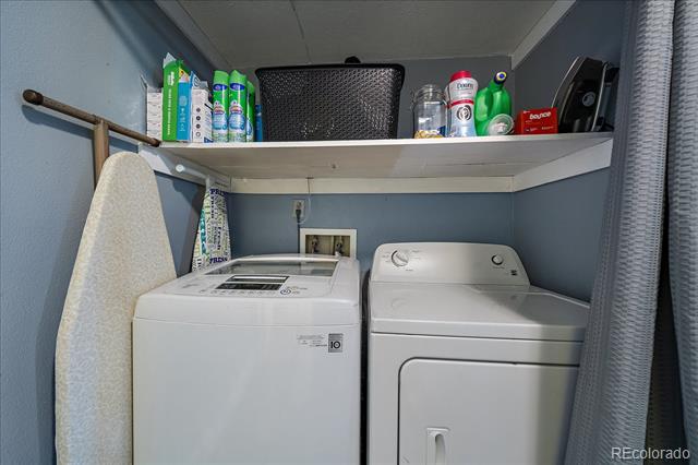 4896 S Dudley Street Unit: 5-5