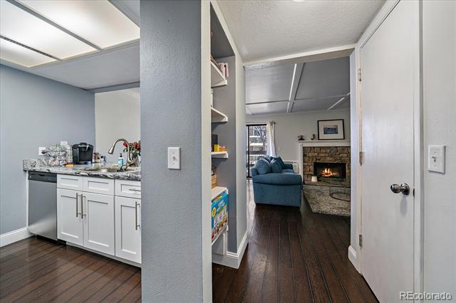 4896 S Dudley Street Unit: 5-5