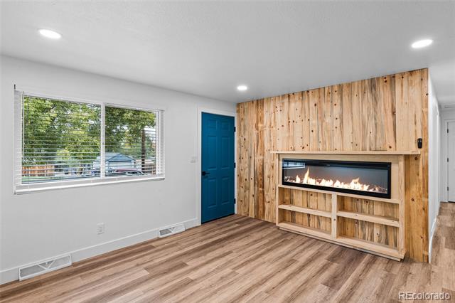 3220 W 8th Avenue