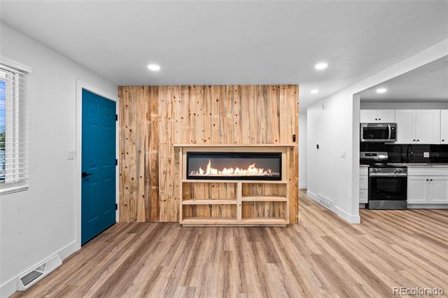3220 W 8th Avenue