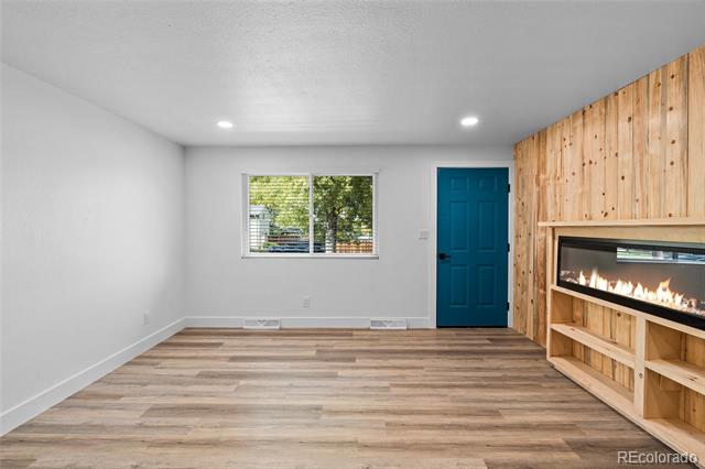 3220 W 8th Avenue