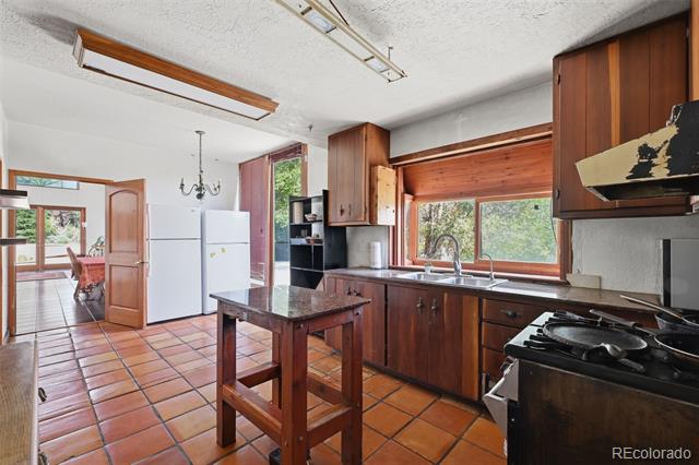 7410 County Road 150