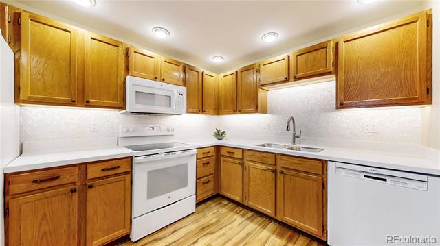2897 W Riverwalk Circle Unit: 204
