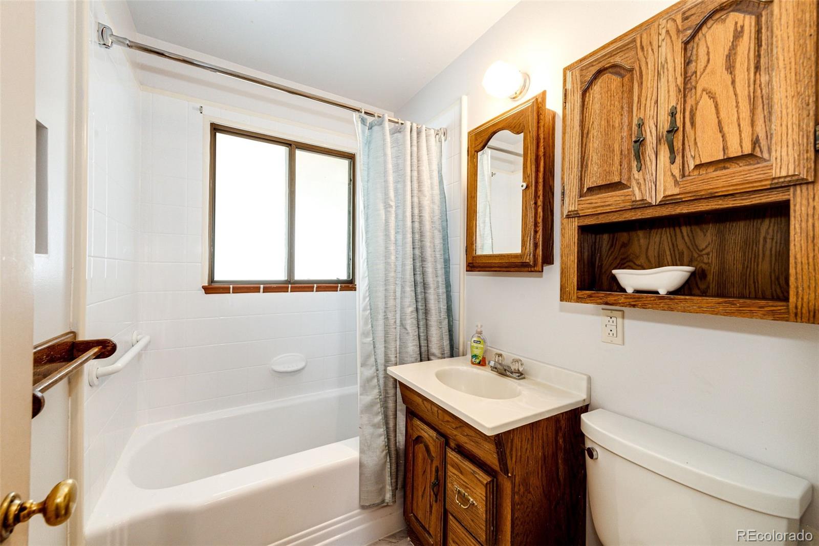 2845 S Williams Street