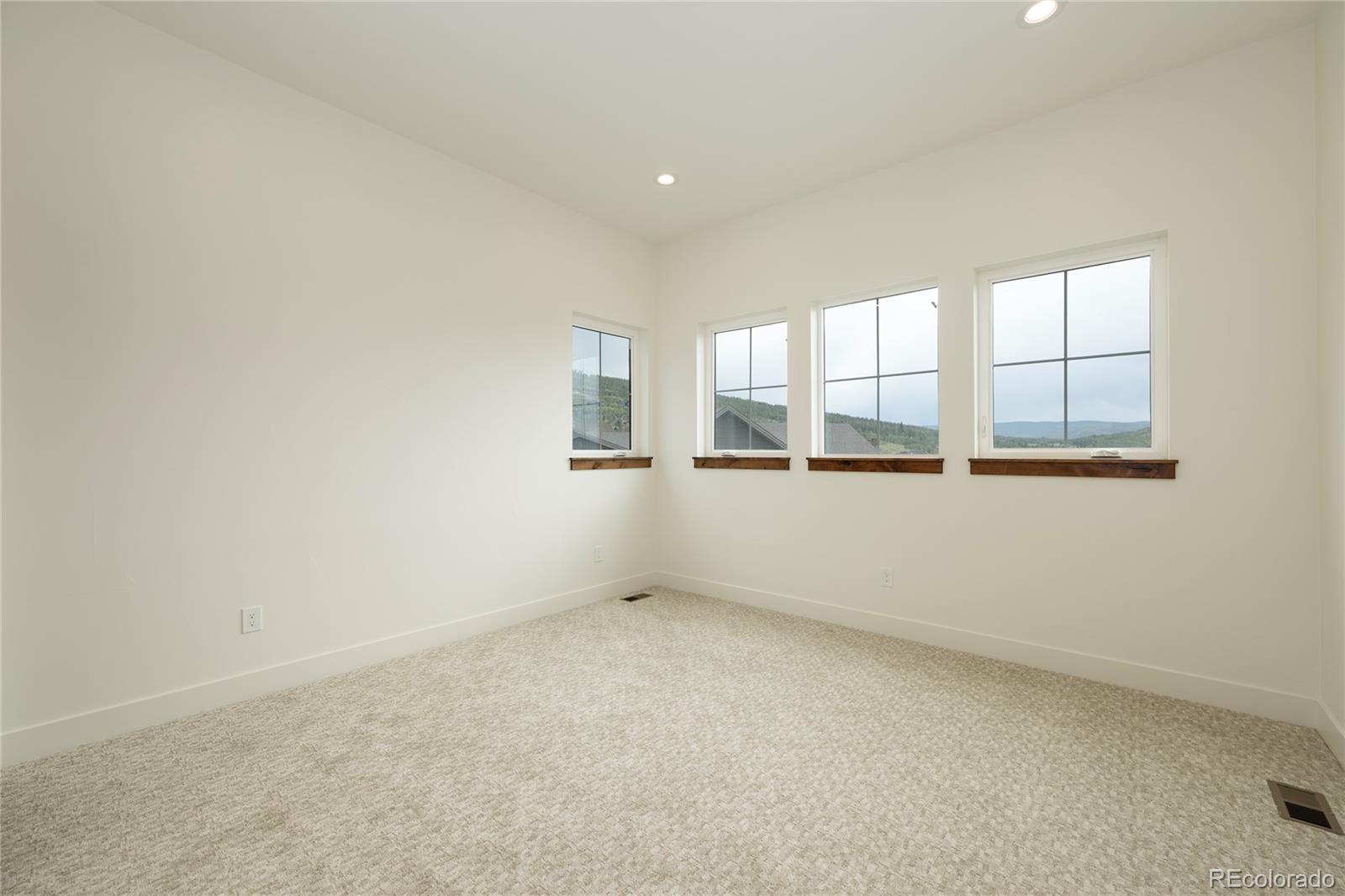 502 Upper Ranch View Road