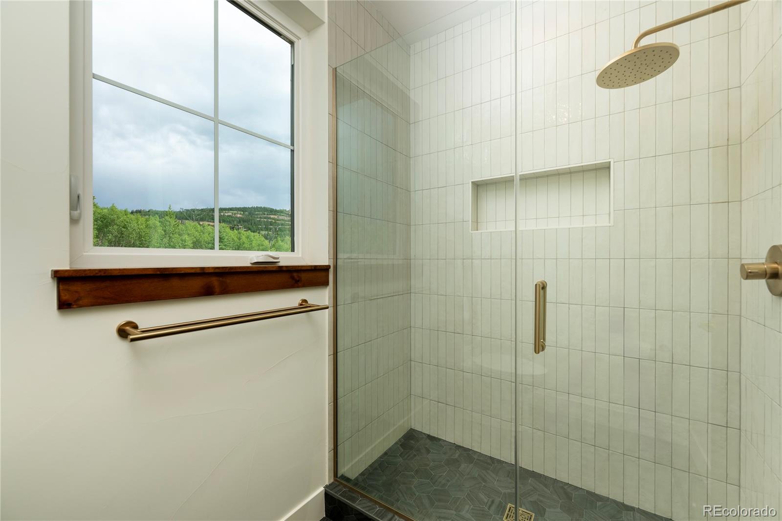 502 Upper Ranch View Road