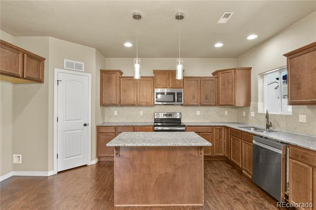 10747 Hidden Prairie Parkway
